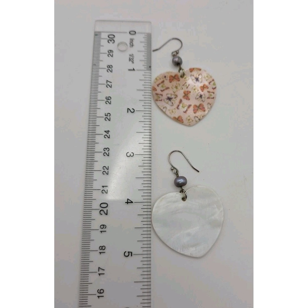 Vintage Heart Shaped Mother Of Pearl Shell Dangle Earrings Butterfly Pattern - Picture 6 of 13